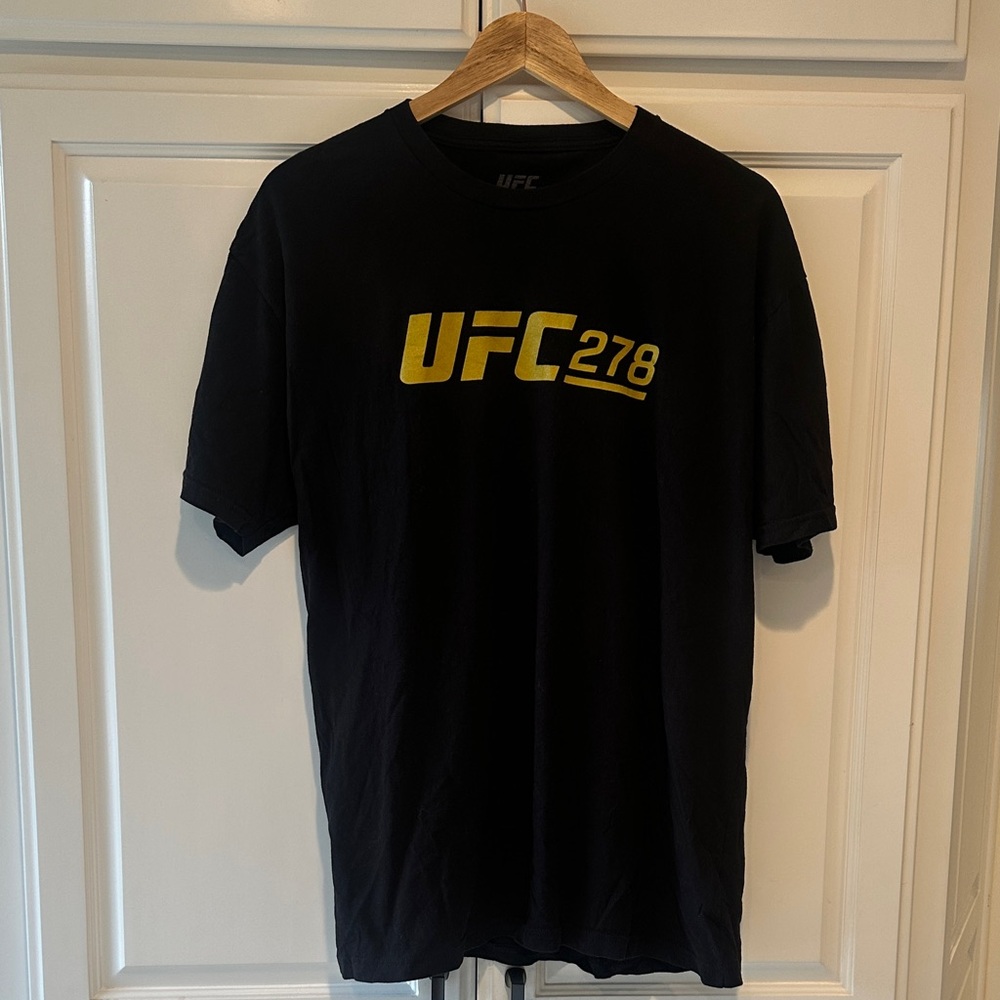 UFC 278 USMAN VS EDWARDS Graphic T-Shirt